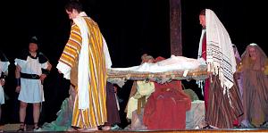 LA PASSION DE NOTRE SEIGNEUR JESUS CHRIST MARTIGUES 10.04.2011    (30)